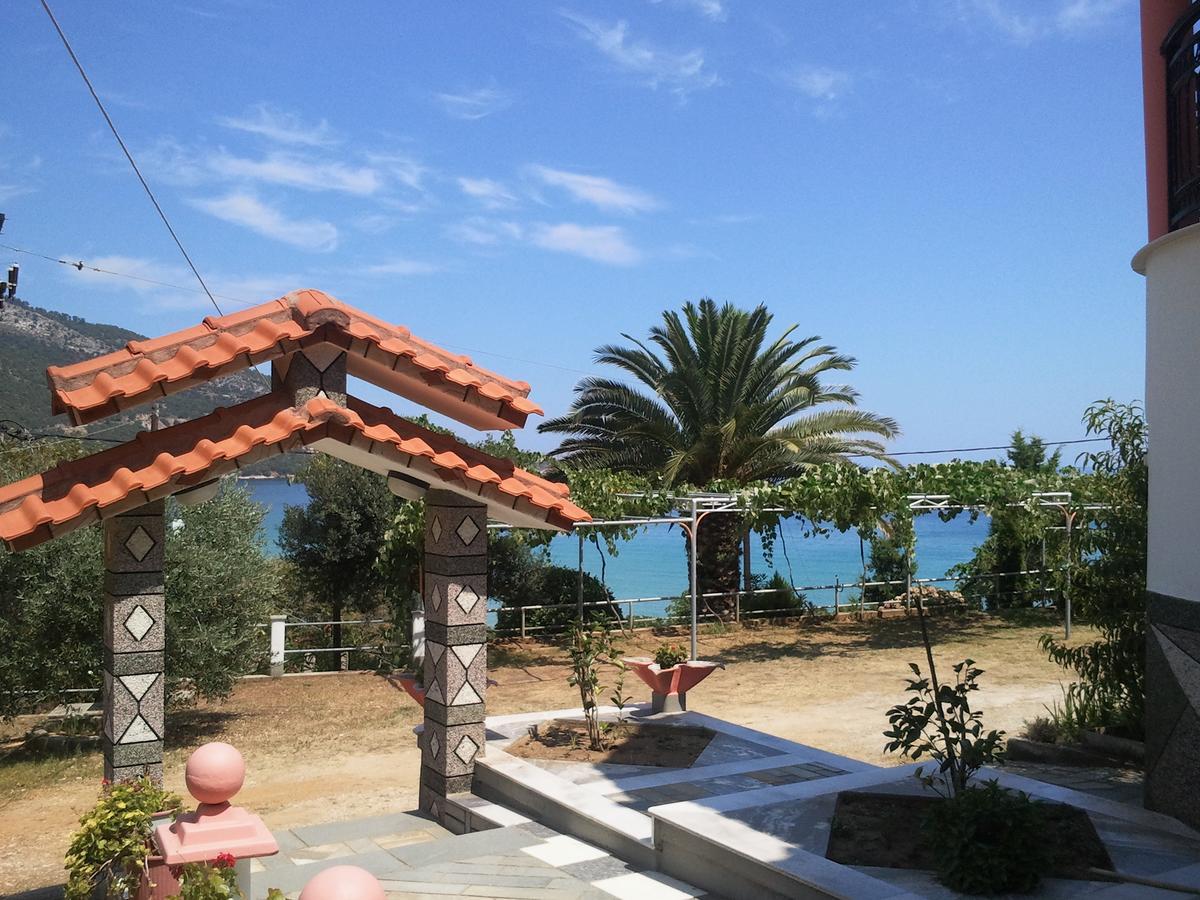 Hotel Kinira Bagian luar foto