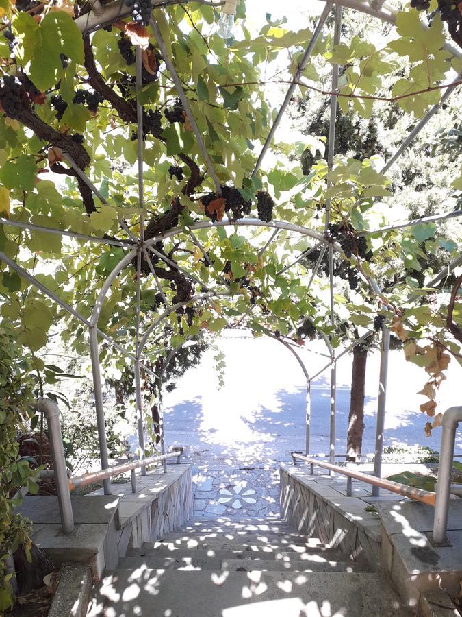 Hotel Kinira Bagian luar foto